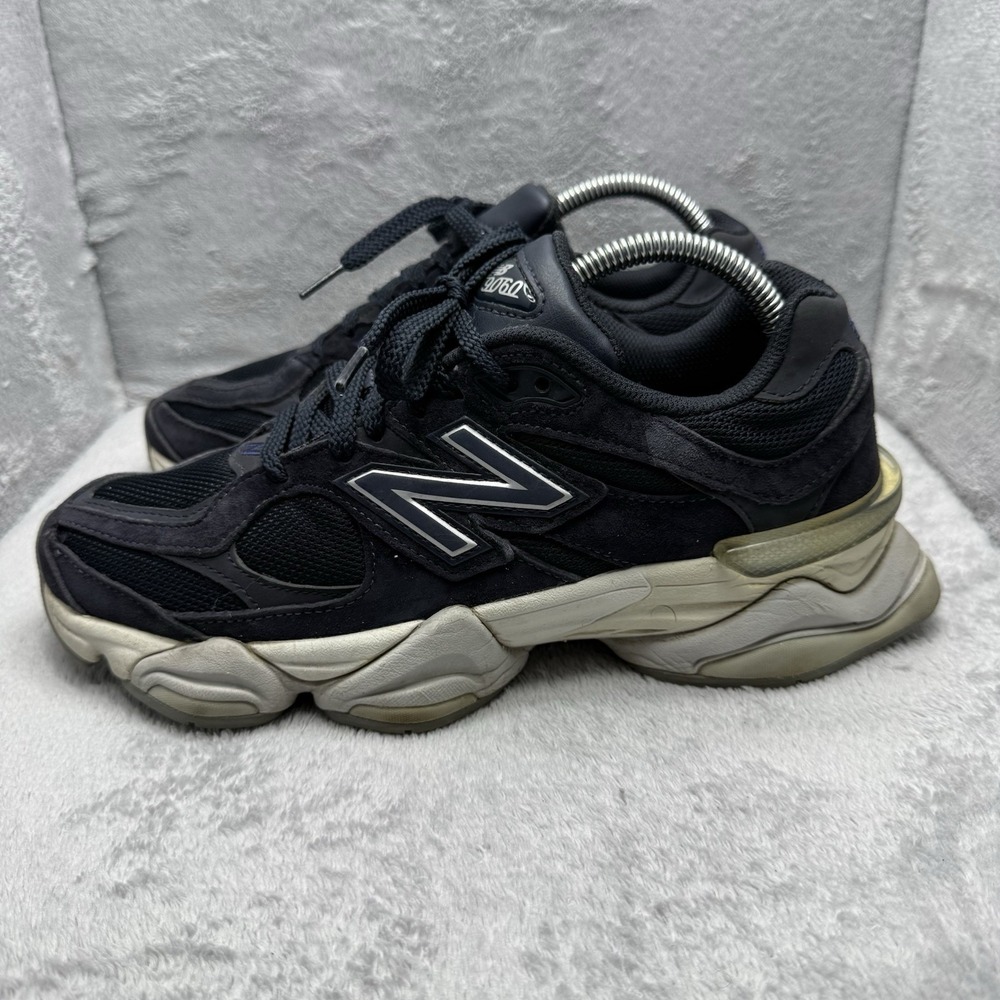 New Balance 9060 Eclipse Navy U9060NV Men's 7.5 Women's 9 Navy Black Sneakers